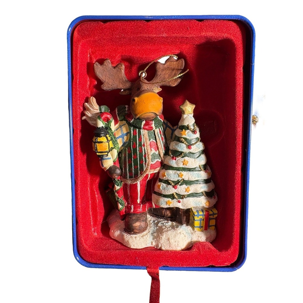 Grandeur Noel Moose Resin‎ Country Christmas Holiday Ornament Gift Tin Box